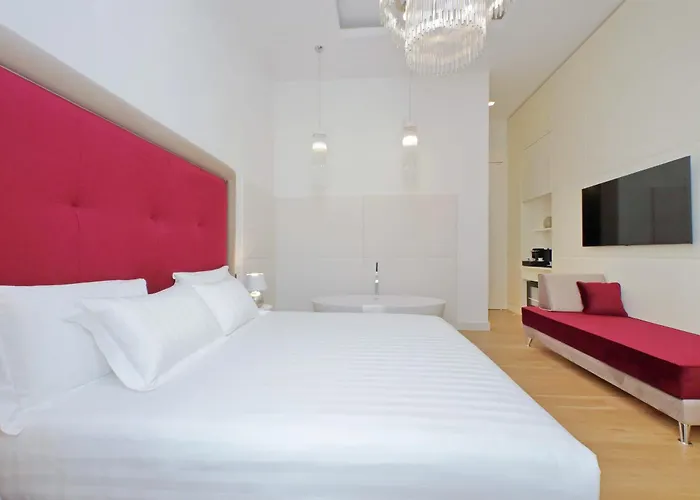 Konukevi Domus Aurea Luxury Roma