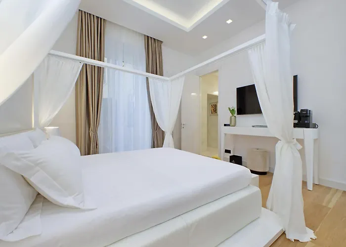 Domus Aurea Luxury 4*